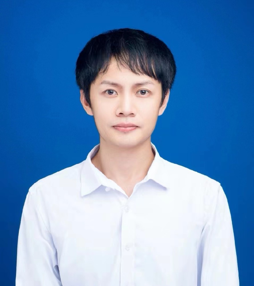 龙慎豪.jpg